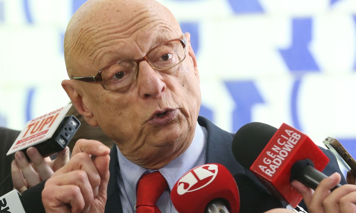 Serviço militar aberto às mulheres está em discussão no Senado Antonio Cruz/Agência Brasil