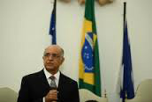 Governo cria comissão para apurar mudanças de perfis feitas a partir do Planalto Governo cria comissão para apurar mudanças de perfis feitas a partir do Planalto