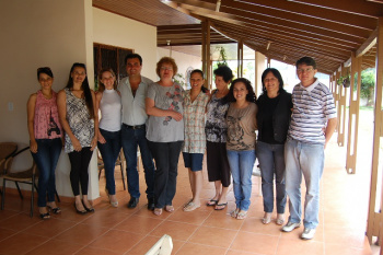 (E/D) Ivone, Vera, Luciana, Gilmar, Viviane, Cristina, Ângela, Claudete, Zaneti e Cristino.