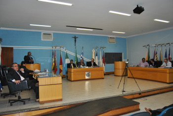 Carlinhos quer curso de línguas para adolescentes do Projovem Vereador Carlinhos quer oferecer curso de linguas para membros do ProjovemFoto: Moreira Produçõa