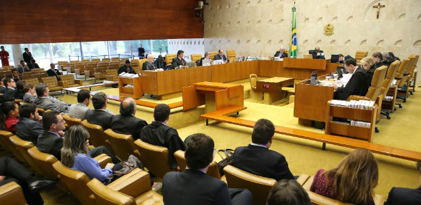 Ministros do STF vão ganhar R$ 33,7 mil que será o teto do funcionalismo Ministros do STF vão ganhar R$ 33,7 mil que será o teto do funcionalismo