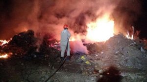 Costume de limpar terrenos com fogo é caracterizado como crime ambiental. Foto. Corpo de Bombeiros de Corumbá.