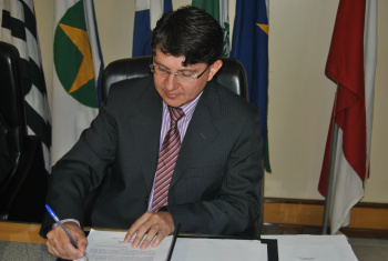 Cristino solicita tribuna para cirurgião dentista falar sobre Câncer Bucal Vereador Cristino Toledo (PDT)Foto: Moreira Produções