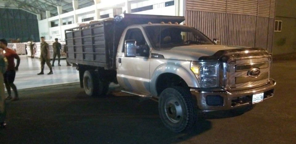 Caminhão com mantimentos e remédios foi enviado no sábado para (23) para a Venezuela - Foto: Itamaraty/Divugação