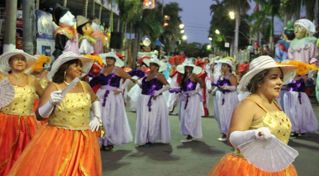 Ala das pastorinhas leva para a avenida o charme e a elegância dos velhos carnavais / Foto: Divulgação