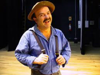 Paulinho Mixaria é considerado o maior humorista gaúcho do Brasil e é conhecido por fazer um humor limpo, sem nunca ter pronunciado um palavrão no palco (Foto: Divulgação)