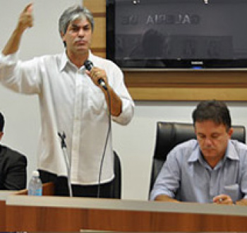 Campanha pretende recolher 50 mil assinaturas para reduzir carga tributária em MS Vereador de Campo Grande,Marcos Alex (PT.