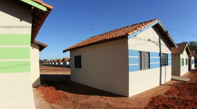 Governo do Estado entrega 30 casas populares em Bataguassu