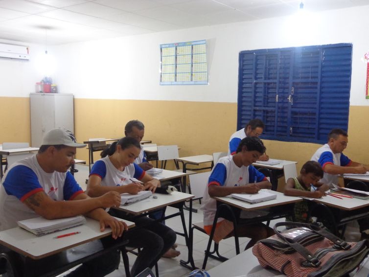 Educação de jovens e adultos (Divulgação/prefeitura de Pombal/PB)