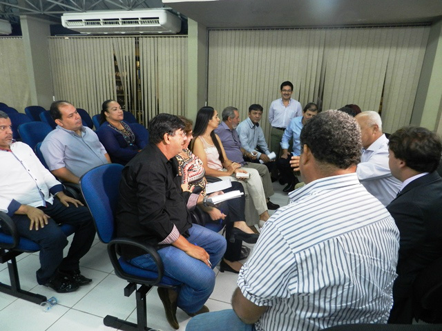 Fetems se reúne com secretariado do novo Governo para debater reajuste do piso