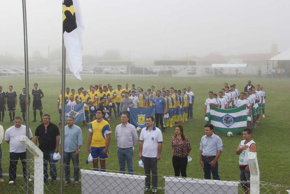 Mais três equipes passam à fase seguinte da Copa Assomasul de futebol Mais três equipes passam à fase seguinte da Copa Assomasul de futebol