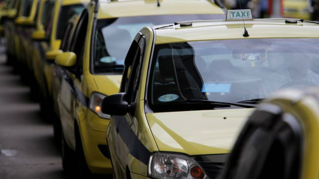 Reajuste de táxis do Rio começa a valer no sábado Reajuste de táxis do Rio começa a valer no sábado