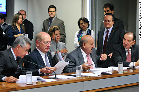 Adiada votação de indenização para ocupantes de terras indígenas Adiada votação de indenização para ocupantes de terras indígenas