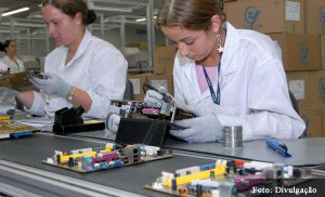 Produção industrial aumenta em sete de 14 estados