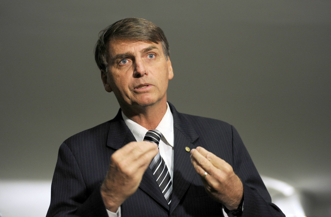 Bolsonaro vira réu no STF por incitação ao crime de estupro