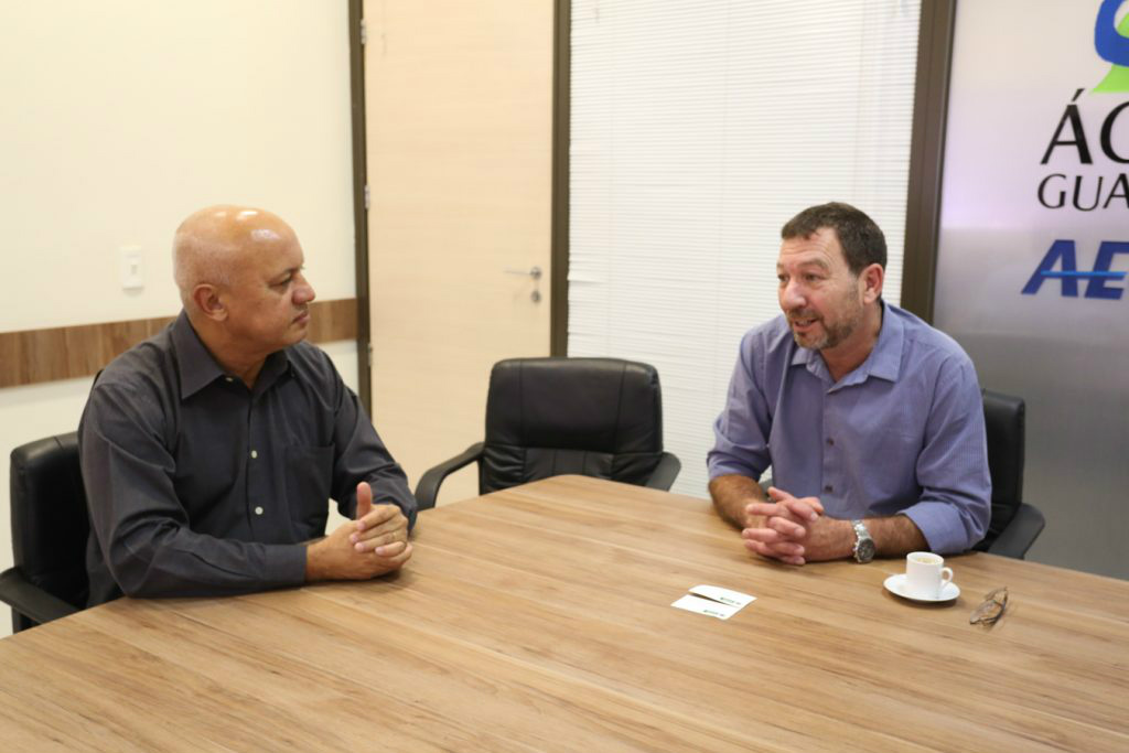 Carlos Alberto de Assis e o presidente da Aguas, Guillermo DelucaFoto: Divulgação