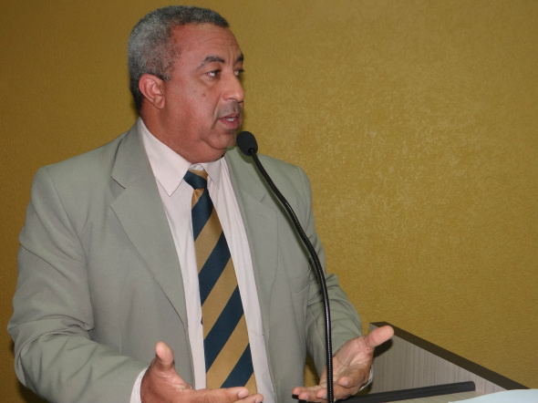 Vereador Carlinhos solicita obra para beneficiar comunidade indígena de Amambai Vereador de Amambai, Carlinhos (PPS) Foto: Moreira Produções