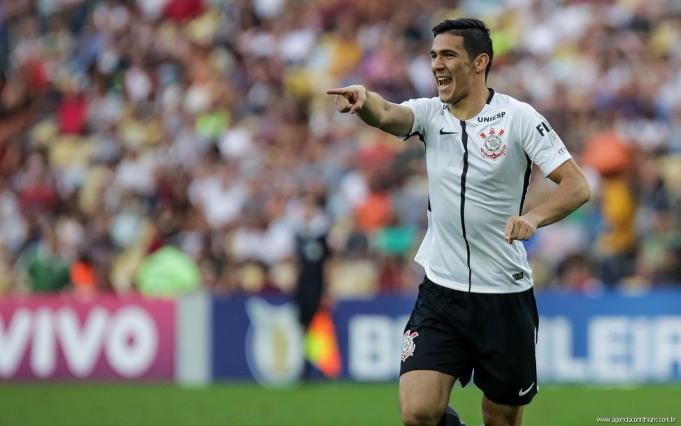 Corinthians bate o Flu e chega à 12ª vitória no BR Foto: Divulgação