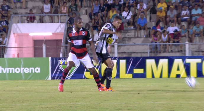 Corumbaense e Águia Negra no Arthur Marinho (Foto: Reprodução/TV Morena)