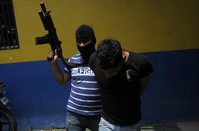 Jornalista sequestrado, em Honduras, foi morto com dois tiros na cabeça