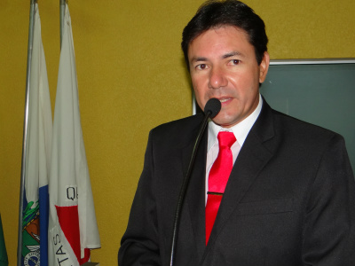 Bambil quer construção de estacionamento para beneficiar comerciantes e clientes Vereador de Amambai, Jaime Bambil (PT do B).