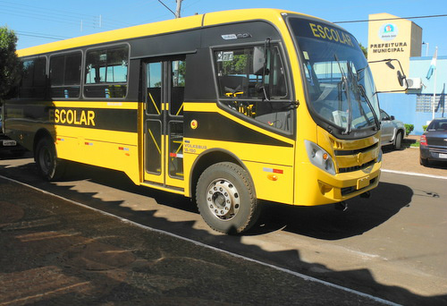 Antônio João amplia frota do transporte escolar; município receberá ainda outros Antônio João amplia frota do transporte escolar; município receberá ainda outros