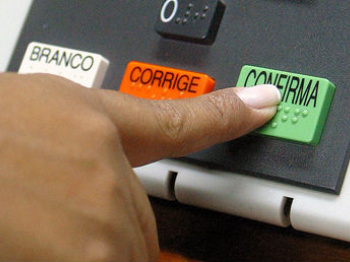 Começa hoje (15) prazo para eleitor informar à Justiça Eleitoral intenção de votar em trânsito