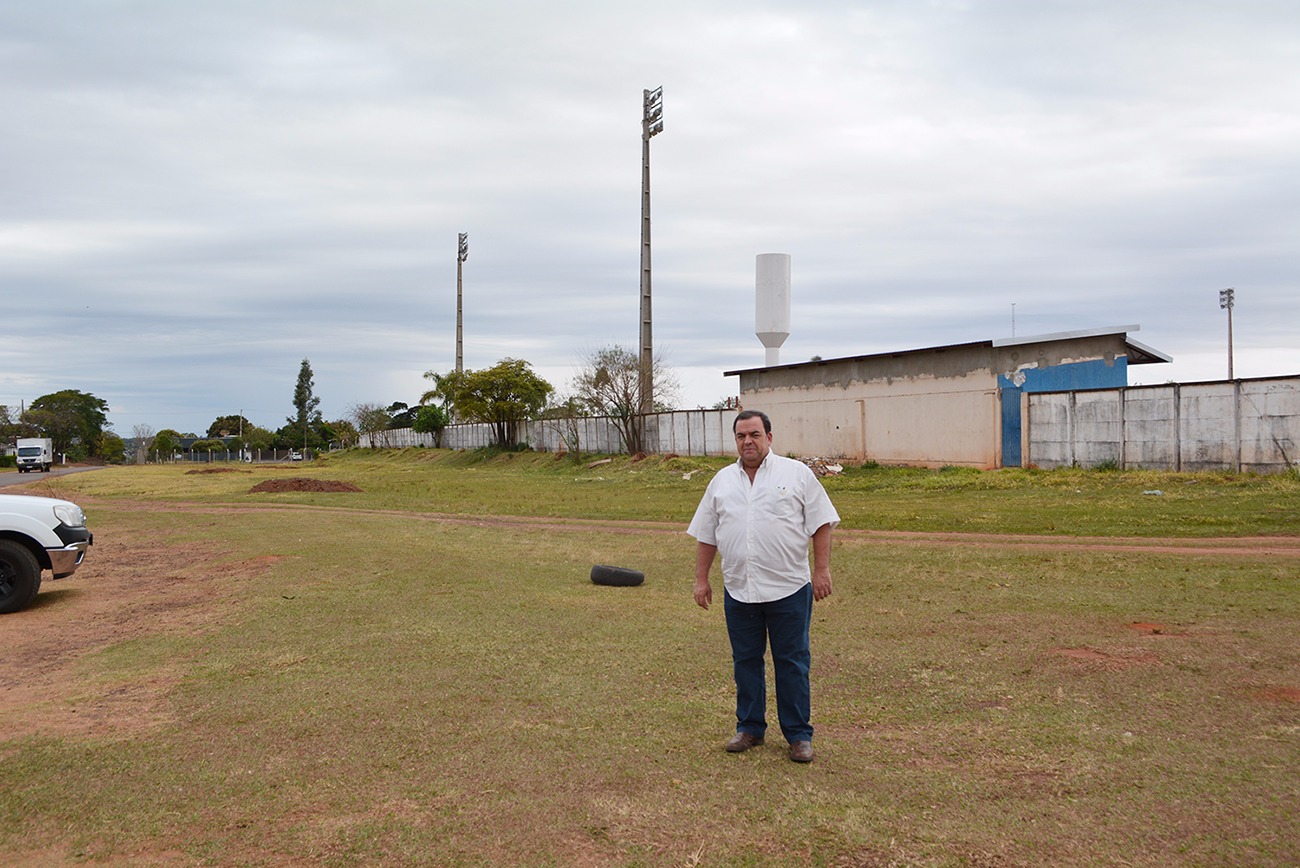 Vereador Dilmar Bervian quer a implantação de uma pista de caminhada com arborização no entorno do Campão da Poli
