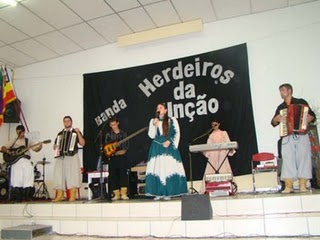 Agenda de eventos para Amambai e região Banda Herdeiros da Unção traz o som tradicional gaúcho misturado com letras de louvor a Deus.