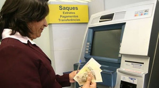 Salário de servidores estaduais será depositado nesta sexta-feira Salário de servidores estaduais será depositado nesta sexta-feira