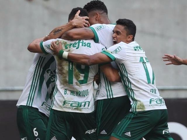 Desfalcado, mas contra Sport fraco, Palmeiras faz 2 a 0 na Arena Comemoração do time durante a vitória de lavada, esta tarde (23) contra o Sport Recife. (Foto: Site Oficial Palmeiras)