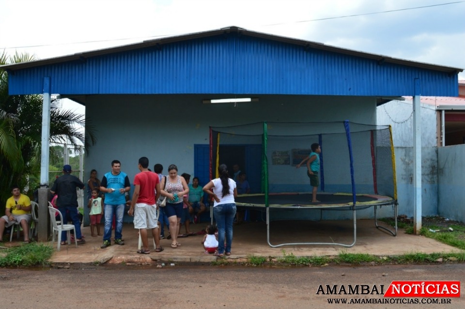 Associações de moradores são formas de reivindicação coletiva em Amambai Associação de moradores da vila Jussara durante evento para celebração do Dia da Criança em 2016 / Foto: Moreira Produções