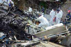 Sobe para 23 número de mortos em acidente com avião em Taiwan