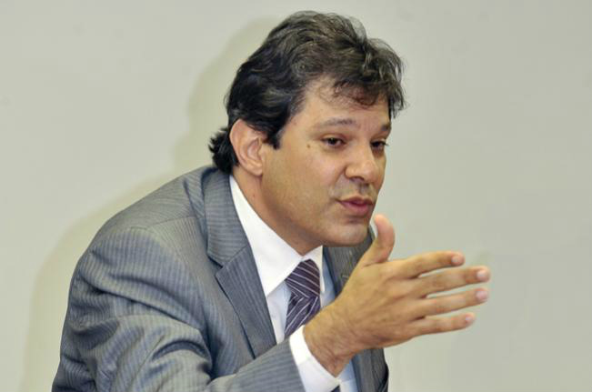 "Professor pode ser indiciado", diz Haddad sobre Enem "Professor pode ser indiciado", diz Haddad sobre Enem