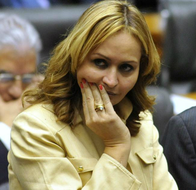 Agora, deputados podem ser cassados por passado Agora, deputados podem ser cassados por passado