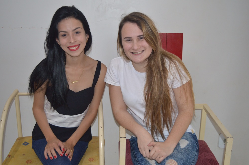 E/D: Bruna Oliveira e Karen Rodrigues / Foto: Moreira Produções