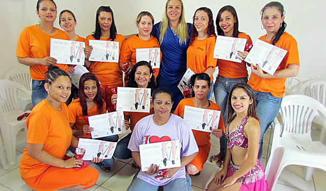 Aulas de dança ajudam a “transformar vidas” em presídio femino de Campo Grande Aulas de dança ajudam a “transformar vidas” em presídio femino de Campo Grande