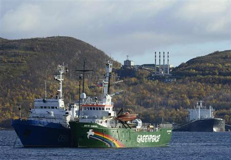 Rússia diz ter encontrado drogas a bordo de barco do Greenpeace