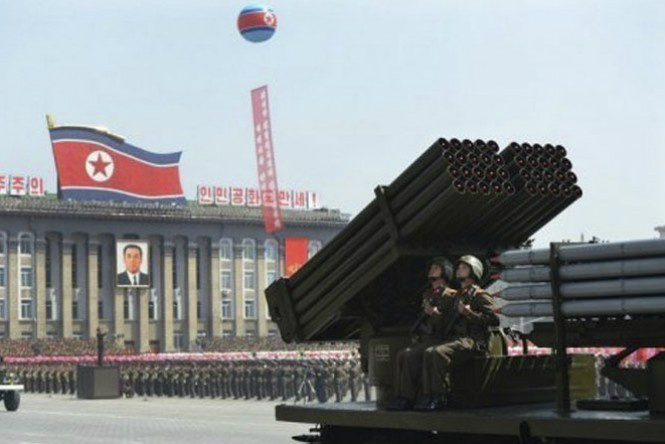 Coreia do Norte 'remove míssil' de área de lançamento