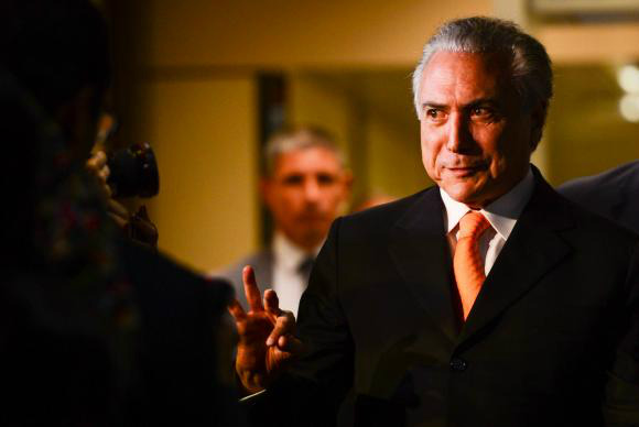 Dilma e Temer afirmam que terão relação profícua, pessoal e institucional O vice-presidente Michel Temer, após reunião com a presidenta Dilma Rousseff, no Palácio do Planalto.