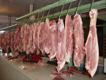 Setor de carnes é um dos mais atingidos pela alta no preço do milho