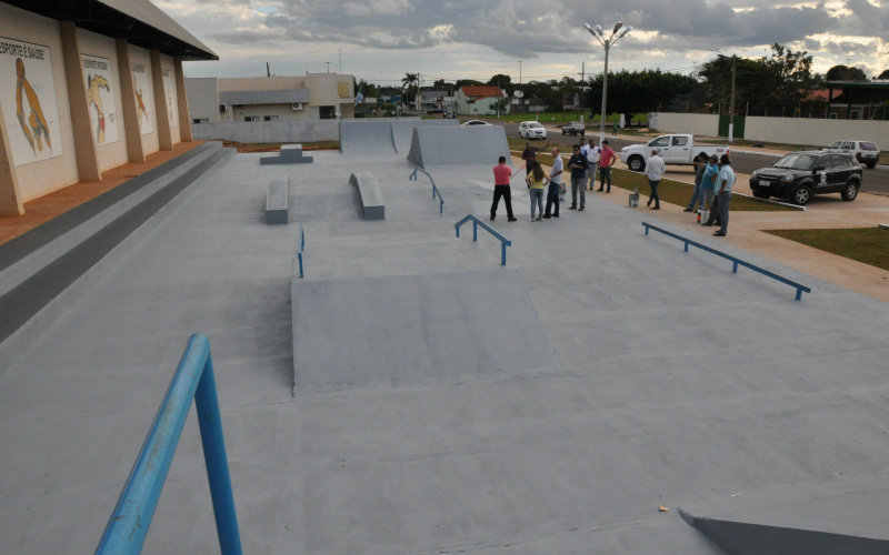 Inauguração da Pista de Skate de Amambai acontece nesse domingo (21) A pista de skate já é uma realidade. Durante o fim de semana, será realizada a grafitagem, para a finalização estética da obra / Foto: Assessoria