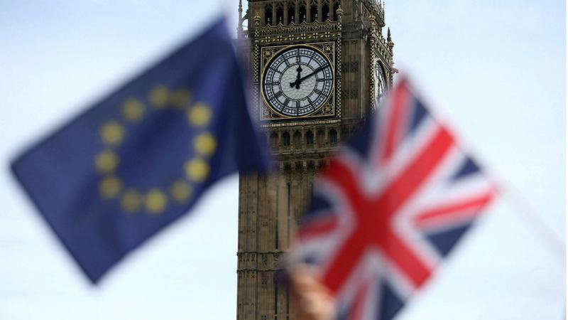 UE exige que Reino Unido comece procedimento de saída o mais breve possível