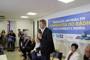 Ação do Governo permite que rádios de MS façam migração da faixa AM para FM Secretário Jaime Verruck representou o governador Reinaldo Azambuja na solenidade.