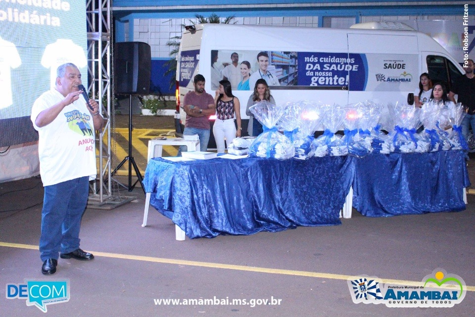 Prefeitura de Amambai faz Prestação de Contas em praça pública Vice-prefeito, Valter Brito