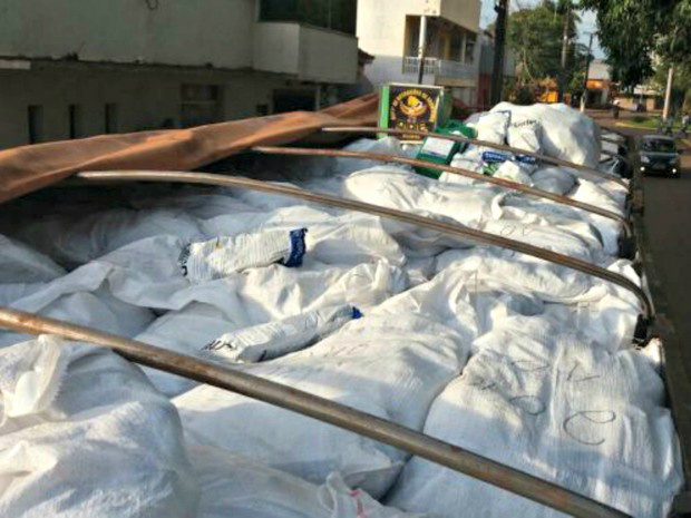 Defensivo agrícolas contrabandeados do Paraguai iriam para Campo Grande (Foto: Divulgação/DOF)
