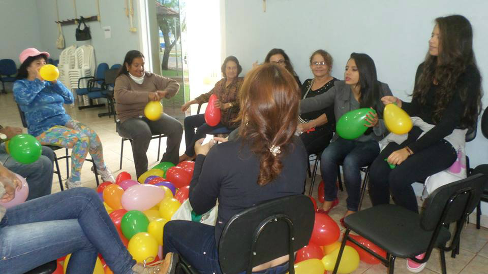 Alunos da escola Vespasiano participam de projeto com entidades de Amambai Alunos visitando e participando de atividade do Conviver / Foto: Divulgação