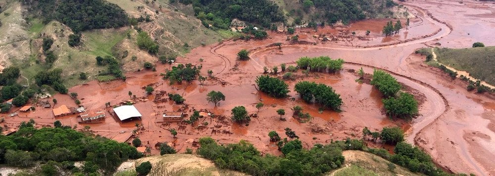 Com atraso para obter licenças, Samarco volta a operar em 2018 Com atraso para obter licenças, Samarco volta a operar em 2018