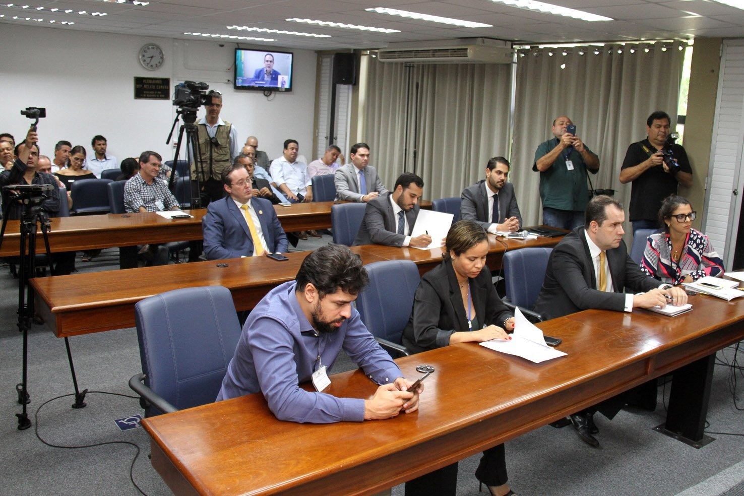 Comissão aprovou requerimentos e agendou reunião com a Energisa