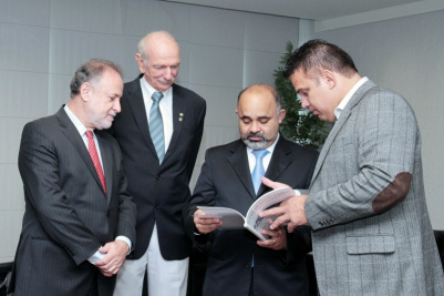 Presidente do Confef apresenta ações para o ministro George Hilton Presidente do Confef apresenta ações para o ministro George Hilton